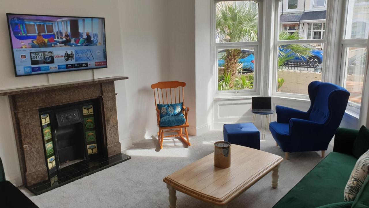 Snowdon Retreat Villa By Seaside Llandudno Exteriör bild